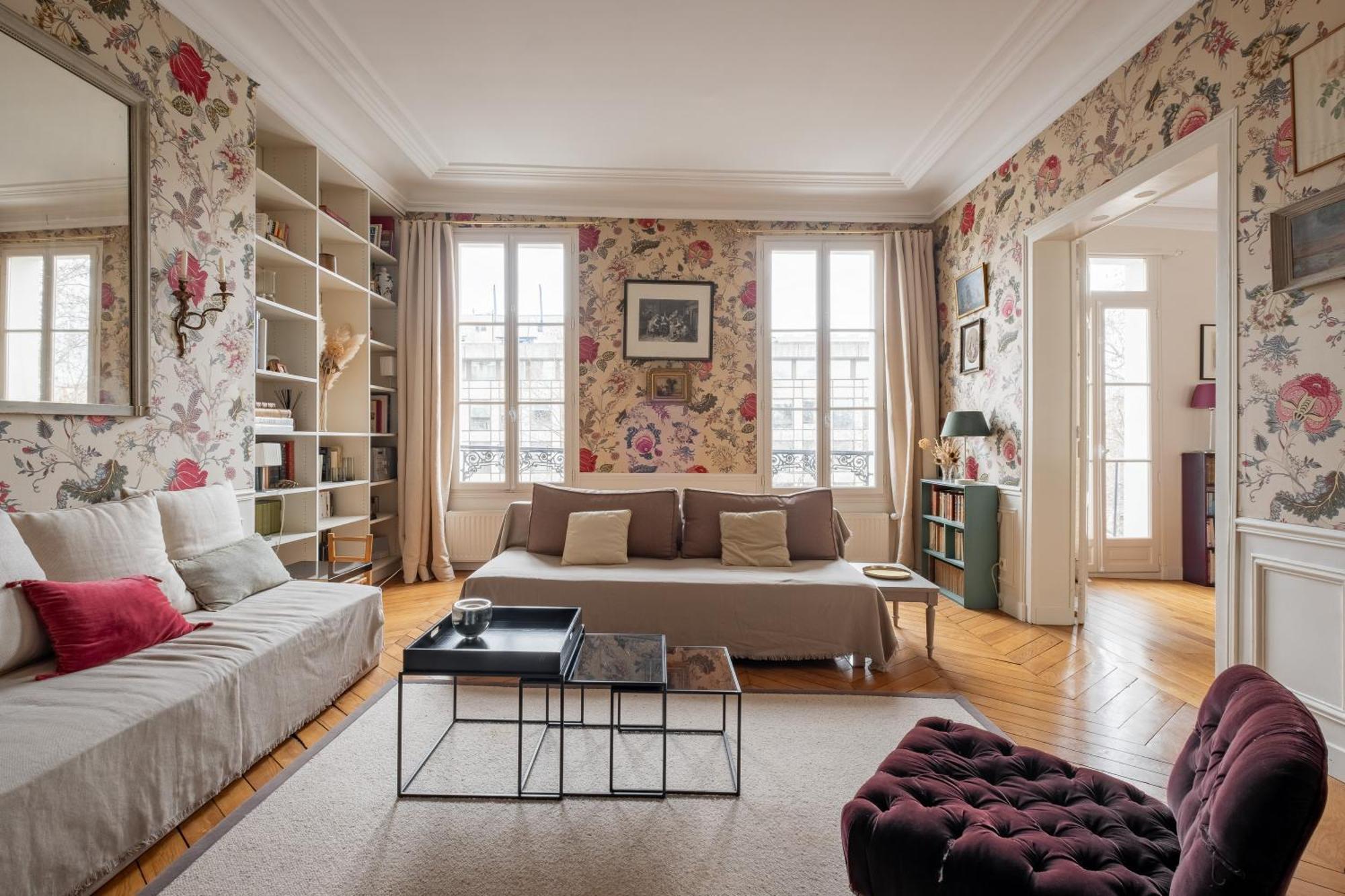 Veeve - Flowers In Saint-martin Apartment