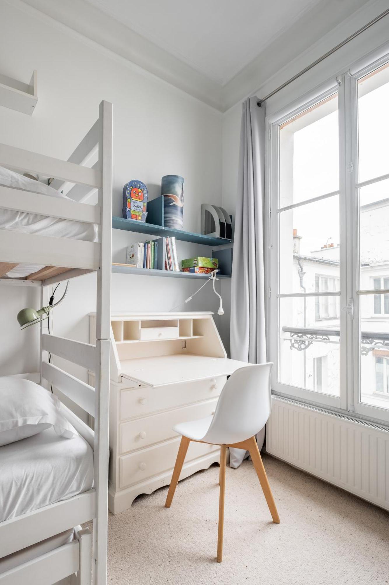 Apartment Veeve - Flowers In Saint-martin Paris